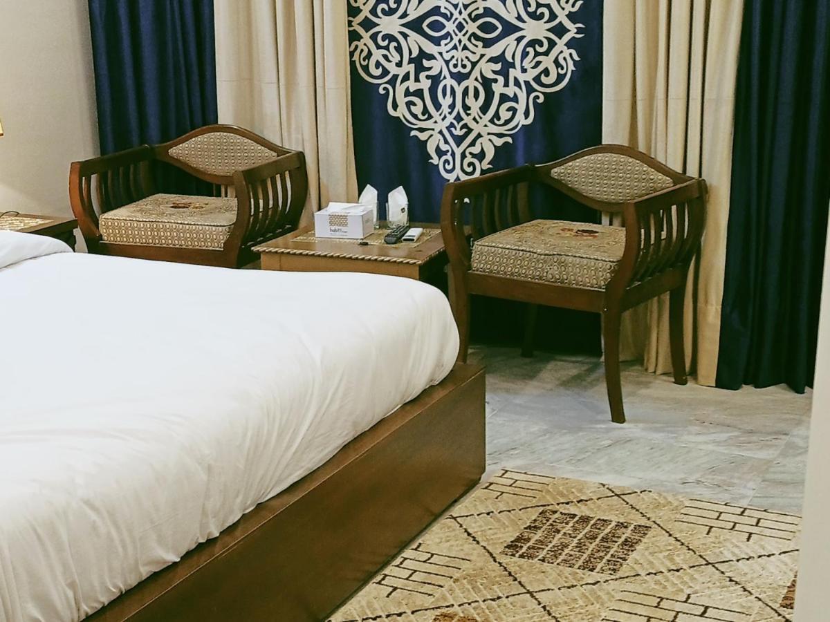 Bed & Breakfast Islamabad Hotel Екстериор снимка